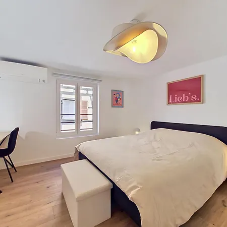 Апартаменты Mireille - Climatisation - Neuf - Centre-ville - Confort - Stationnement Facile *